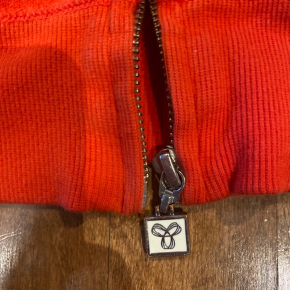 Red TNA Zip up - Picture 4 of 5